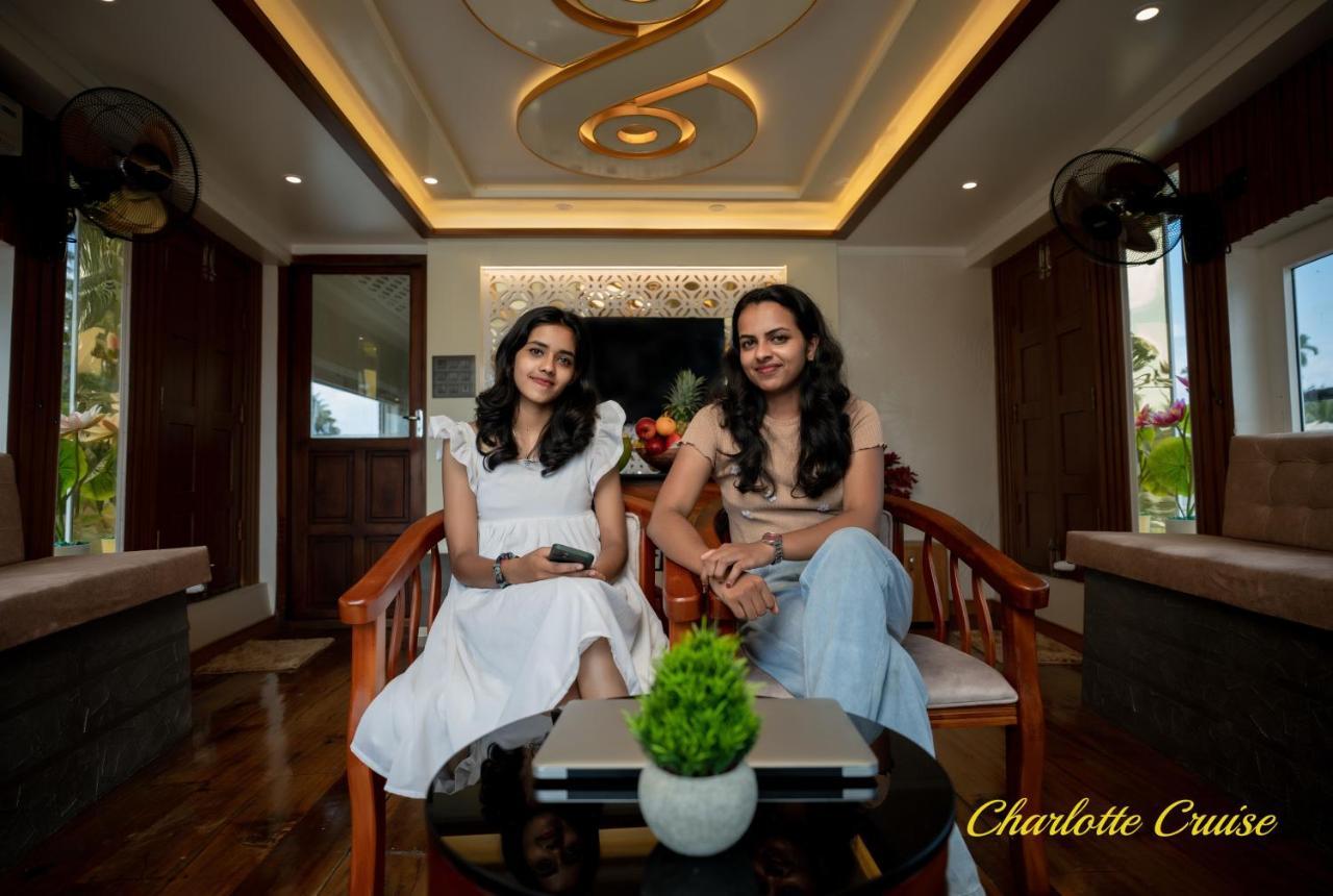 Charlotte Cruise House Boat Alappuzha